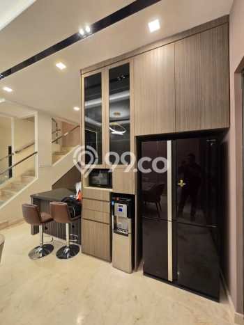 Jual Rumah Luas Elegan Dengan View Cantik di Pantai Indah Kapuk, Jakarta Utara Jual Rumah Luas Elegan Dengan View Cantik di Pantai Indah Kapuk, Jakarta Utara