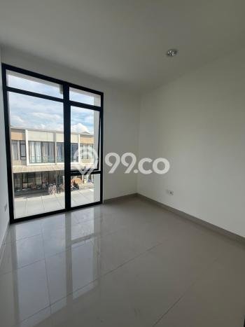 Rumah LT 100m² / LB 127m² Area Strategis di Pantai Indah Kapuk 2, Jakarta Utara Rumah LT 100m² / LB 127m² Area Strategis di Pantai Indah Kapuk 2, Jakarta Utara
