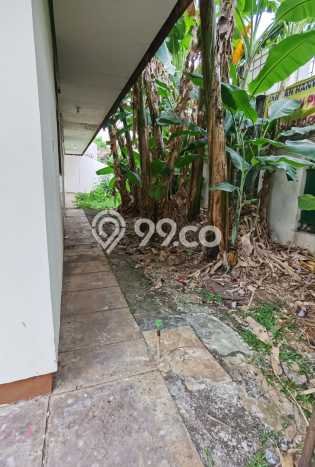 SPECIAL PRICE! Rumah Strategis di Kramat, LT 395m² Bangunan 297m² SPECIAL PRICE! Rumah Strategis di Kramat, LT 395m² Bangunan 297m²