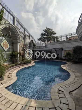 Rumah Bagus di Menteng, Jakarta Pusat, Luas 925m² Bangunan 1170m² HARGA MENARIK! Rumah Bagus di Menteng, Jakarta Pusat, Luas 925m² Bangunan 1170m² HARGA MENARIK!