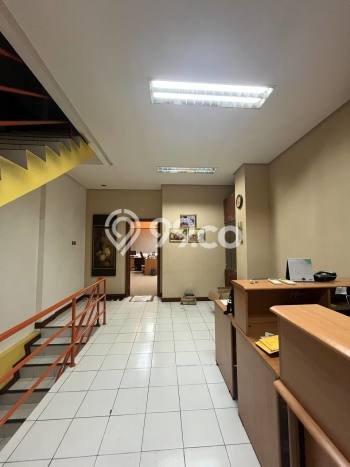 Ruko disewakan lokasi strategis Menteng Jakarta Pusat 245m2 Ruko disewakan lokasi strategis Menteng Jakarta Pusat 245m2