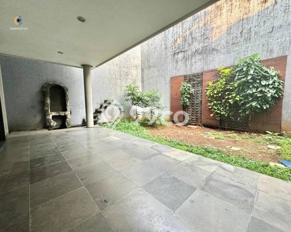 Rumah Asri area Menteng, 0 KM, Luas 750m² Bangunan 1000m² Rumah Asri area Menteng, 0 KM, Luas 750m² Bangunan 1000m²