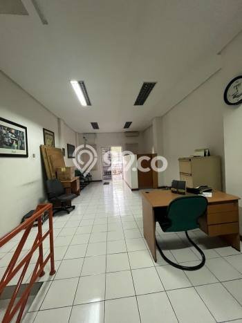 Ruko disewakan lokasi strategis Menteng Jakarta Pusat 245m2 Ruko disewakan lokasi strategis Menteng Jakarta Pusat 245m2