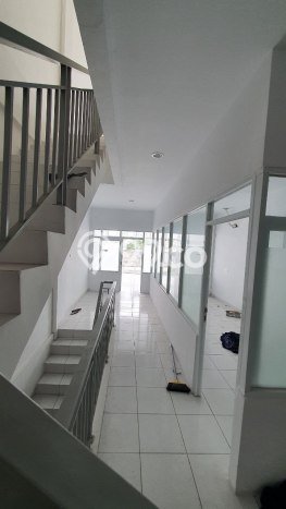 Ruko Dijual di Menteng Jakarta Pusat dengan Luas Bangunan 317m2 Ruko Dijual di Menteng Jakarta Pusat dengan Luas Bangunan 317m2