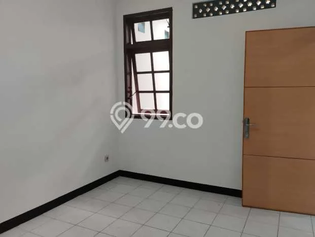 Rumah Minimalis 3 Kamar LT 102m2 di Taman Kopo Indah Rumah Minimalis 3 Kamar LT 102m2 di Taman Kopo Indah
