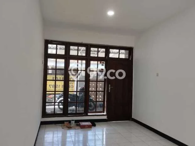 Rumah Minimalis 3 Kamar LT 102m2 di Taman Kopo Indah Rumah Minimalis 3 Kamar LT 102m2 di Taman Kopo Indah