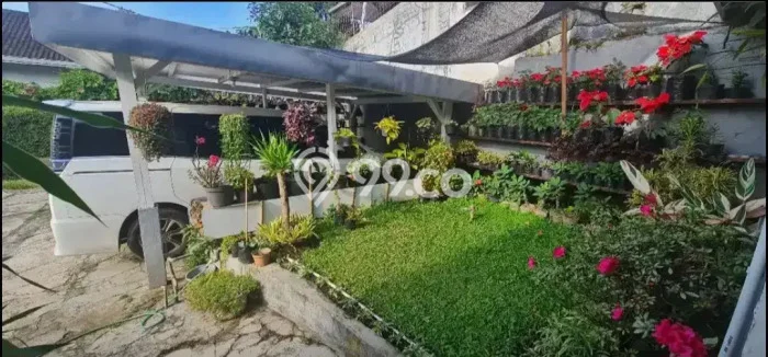 Rumah Elit Modern Tanpa Renovasi di Setiabudi Bandung Rumah Elit Modern Tanpa Renovasi di Setiabudi Bandung