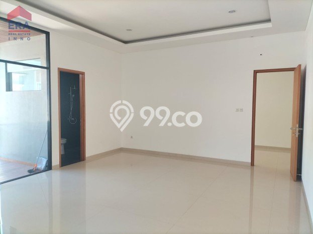 Rumah Mewah LB 300m2 Siap Pakai Desain Elegan di Mekar Wangi, Bandung Rumah Mewah LB 300m2 Siap Pakai Desain Elegan di Mekar Wangi, Bandung