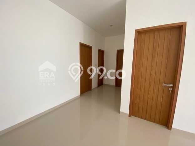Rumah Mewah LB 300m2 Siap Pakai Desain Elegan di Mekar Wangi, Bandung Rumah Mewah LB 300m2 Siap Pakai Desain Elegan di Mekar Wangi, Bandung
