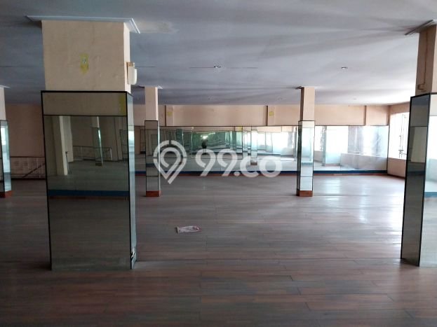 Unit Ruko Dijual di Makassar LT 330m2 & LB 1080m2 Unit Ruko Dijual di Makassar LT 330m2 & LB 1080m2