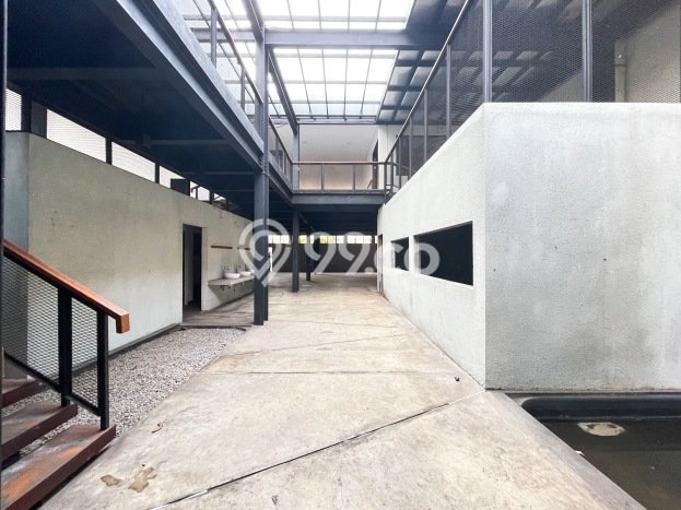 Komersial For Rent Kawasan , Luas 497m2m², Area Premium, Siap Operasi Komersial For Rent Kawasan , Luas 497m2m², Area Premium, Siap Operasi