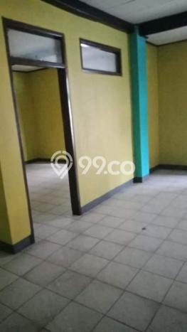 Gudang Disewa di Bandung dengan LB 176m2 Area Komersial Ramai Gudang Disewa di Bandung dengan LB 176m2 Area Komersial Ramai