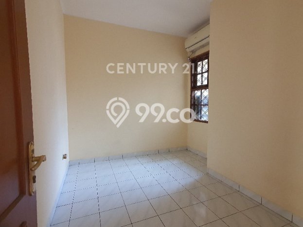 Disewakan Cepat Rumah Kondisi Bagus di Area Arcamanik, Bandung Disewakan Cepat Rumah Kondisi Bagus di Area Arcamanik, Bandung