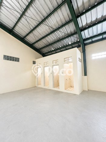 Disewakan Gudang di Penjaringan Jakarta Utara LT 1425m2, LB 1400m2 Disewakan Gudang di Penjaringan Jakarta Utara LT 1425m2, LB 1400m2