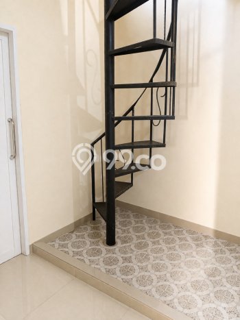 Ready to Use! Premium House LT 86m2 Desain Elegan di Kelapa Dua Ready to Use! Premium House LT 86m2 Desain Elegan di Kelapa Dua