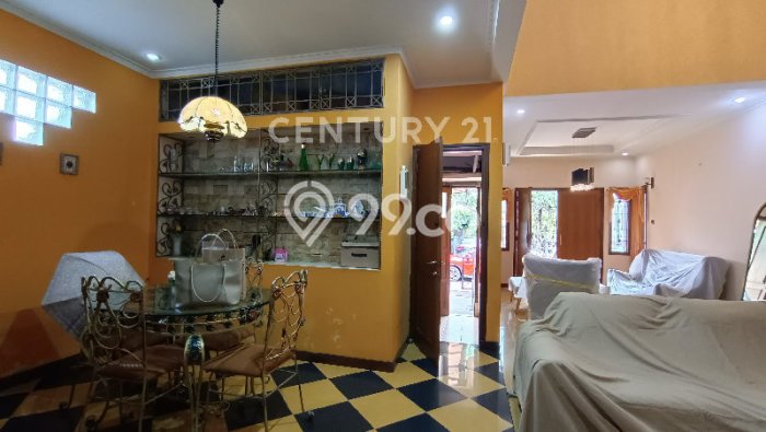 Rumah Sewa Bandung LT 225m2 LB 250m2 Kawasan Soekarno Hatta Rumah Sewa Bandung LT 225m2 LB 250m2 Kawasan Soekarno Hatta