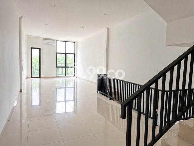 Ruko untuk Disewa di Pusat Jakarta Selatan Luas Bangunan 214m2 Ruko untuk Disewa di Pusat Jakarta Selatan Luas Bangunan 214m2