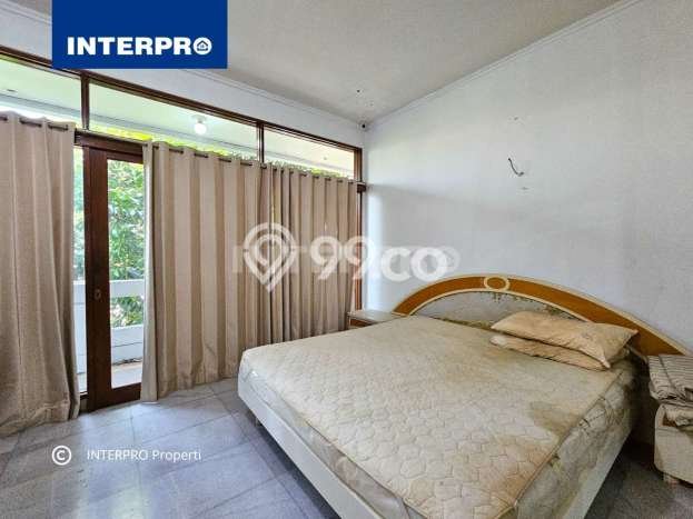 Rumah Terawat area Intercon, Jakarta Barat, Luas Tanah 450m², Luas Bangunan 500m² Rumah Terawat area Intercon, Jakarta Barat, Luas Tanah 450m², Luas Bangunan 500m²