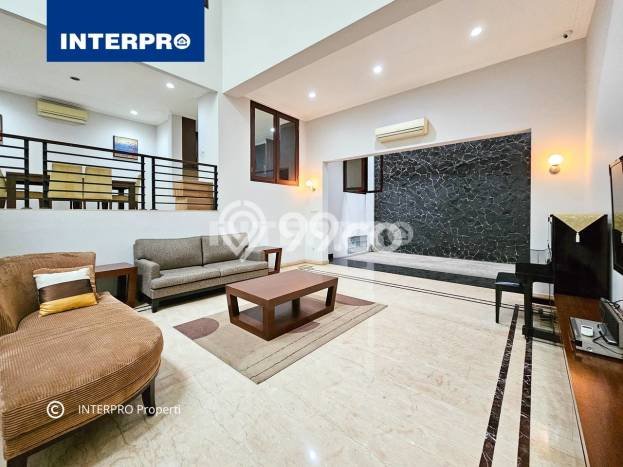 SPECIAL OFFER! Rumah Asri di Intercon, Luas 225m² LB 400m² SPECIAL OFFER! Rumah Asri di Intercon, Luas 225m² LB 400m²