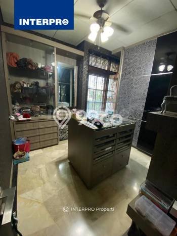 For Sale! Luxury House LT 351m2 Desain Elegan di Kedoya Baru For Sale! Luxury House LT 351m2 Desain Elegan di Kedoya Baru