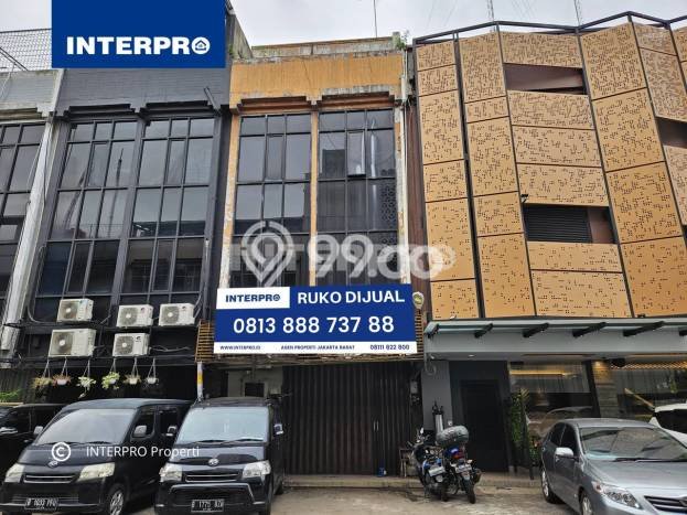 Unit Ruko Dijual di Jakarta Barat LT 81m2 & LB 290m2 Unit Ruko Dijual di Jakarta Barat LT 81m2 & LB 290m2