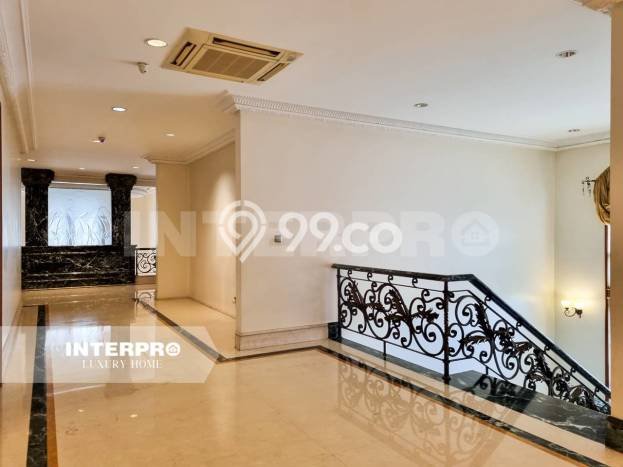 Jual Rumah Mewah Megah Dengan View Cantik di Kedoya Baru, Jakarta Barat Jual Rumah Mewah Megah Dengan View Cantik di Kedoya Baru, Jakarta Barat
