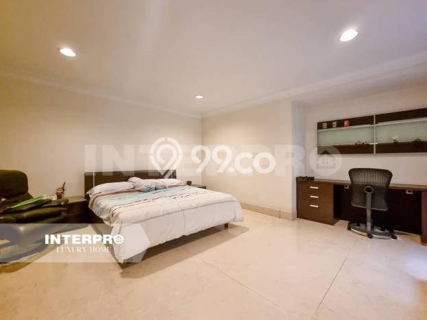 Jual Rumah Mewah Megah Dengan View Cantik di Kedoya Baru, Jakarta Barat Jual Rumah Mewah Megah Dengan View Cantik di Kedoya Baru, Jakarta Barat