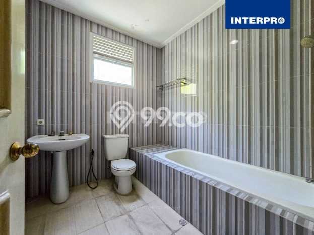 Rumah Kawasan Joglo, LT 398m², LB 400m² Rumah Kawasan Joglo, LT 398m², LB 400m²