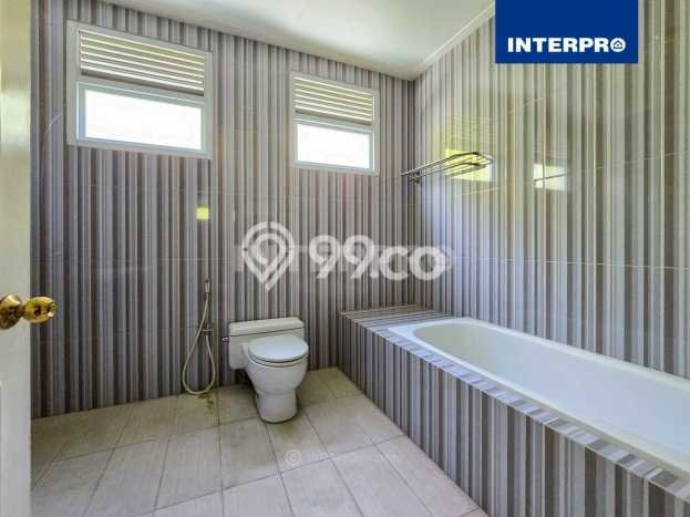 Rumah Kawasan Joglo, LT 398m², LB 400m² Rumah Kawasan Joglo, LT 398m², LB 400m²