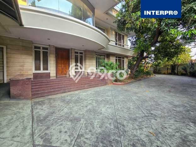 Hunian Elit LB 455m2 Siap Pakai Desain Elegan di Puri Indah, Jakarta Barat Hunian Elit LB 455m2 Siap Pakai Desain Elegan di Puri Indah, Jakarta Barat