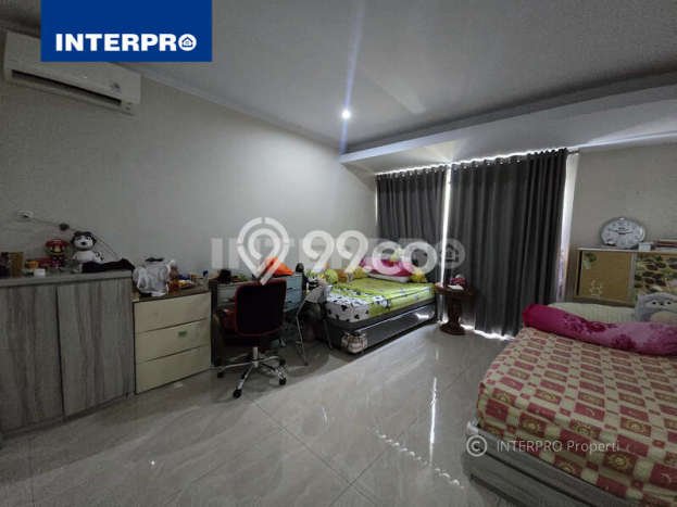 Rumah 5 KT 3 KM LT 144m², Luas Bangunan 200m² di Daan Mogot, Jakarta Barat Rumah 5 KT 3 KM LT 144m², Luas Bangunan 200m² di Daan Mogot, Jakarta Barat