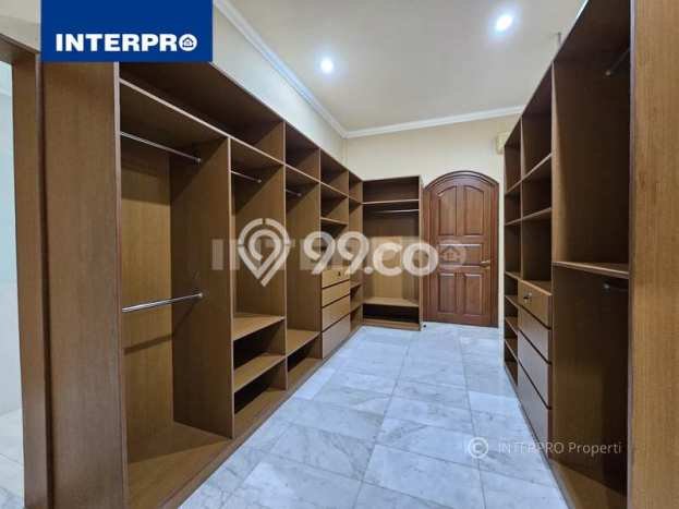 PRIME LOCATION! Rumah di Permata Buana, 4 KT, Lingkungan Strategis, Luas 250m² Bangunan 350m² PRIME LOCATION! Rumah di Permata Buana, 4 KT, Lingkungan Strategis, Luas 250m² Bangunan 350m²