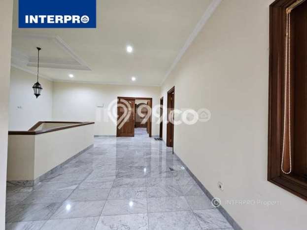 PRIME LOCATION! Rumah di Permata Buana, 4 KT, Lingkungan Strategis, Luas 250m² Bangunan 350m² PRIME LOCATION! Rumah di Permata Buana, 4 KT, Lingkungan Strategis, Luas 250m² Bangunan 350m²