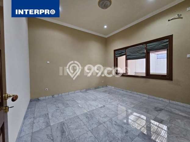 PRIME LOCATION! Rumah di Permata Buana, 4 KT, Lingkungan Strategis, Luas 250m² Bangunan 350m² PRIME LOCATION! Rumah di Permata Buana, 4 KT, Lingkungan Strategis, Luas 250m² Bangunan 350m²
