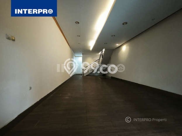 Ruko Strategis Kawasan Kebon Jeruk, Luas 270m2m², Lokasi Mainroad Ruko Strategis Kawasan Kebon Jeruk, Luas 270m2m², Lokasi Mainroad