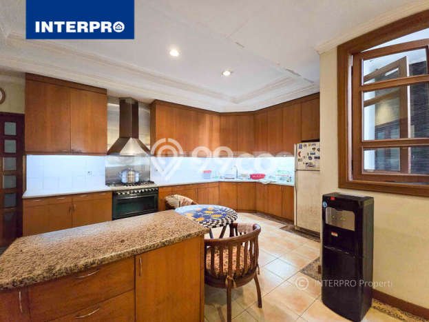 Rumah Area Nyaman kawasan Sunrise Garden, Jakarta Barat, Luas 394m² LB 490m² Rumah Area Nyaman kawasan Sunrise Garden, Jakarta Barat, Luas 394m² LB 490m²