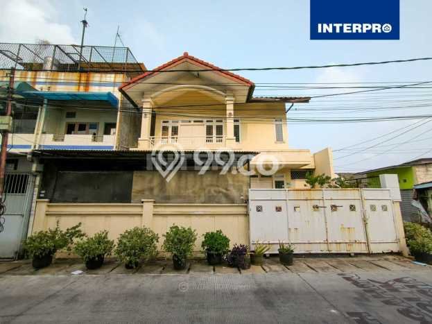 Rumah Strategis di Jelambar, Jakarta Barat, Luas 214m² LB 300m² - HARGA NEGO! Rumah Strategis di Jelambar, Jakarta Barat, Luas 214m² LB 300m² - HARGA NEGO!