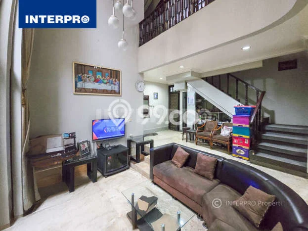 Jual Rumah Luas Megah Dengan View Cantik di Kedoya Baru, Jakarta Barat Jual Rumah Luas Megah Dengan View Cantik di Kedoya Baru, Jakarta Barat