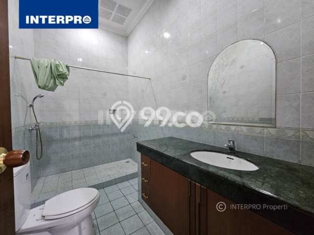 PRIME LOCATION! Rumah di Permata Buana, 4 KT, Lingkungan Strategis, Luas 250m² Bangunan 350m² PRIME LOCATION! Rumah di Permata Buana, 4 KT, Lingkungan Strategis, Luas 250m² Bangunan 350m²
