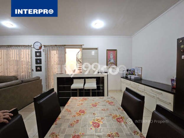 Properti Nyaman 3 KT Luas Tanah 144m² di Puri Media, Jakarta Barat Properti Nyaman 3 KT Luas Tanah 144m² di Puri Media, Jakarta Barat