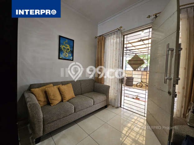Properti Nyaman 3 KT Luas Tanah 144m² di Puri Media, Jakarta Barat Properti Nyaman 3 KT Luas Tanah 144m² di Puri Media, Jakarta Barat