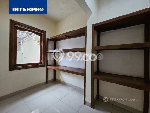 PRIME LOCATION! Rumah di Permata Buana, 4 KT, Lingkungan Strategis, Luas 250m² Bangunan 350m² PRIME LOCATION! Rumah di Permata Buana, 4 KT, Lingkungan Strategis, Luas 250m² Bangunan 350m²