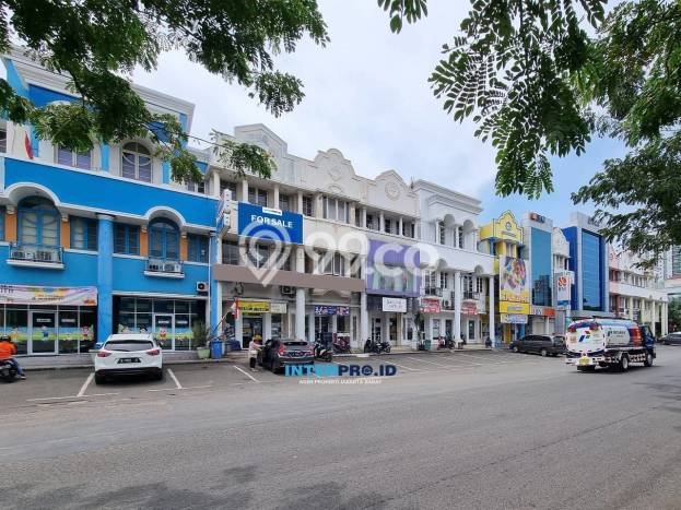 Ruko Dijual di Kelapa Gading Jakarta Utara dengan LB 150m2 Ruko Dijual di Kelapa Gading Jakarta Utara dengan LB 150m2