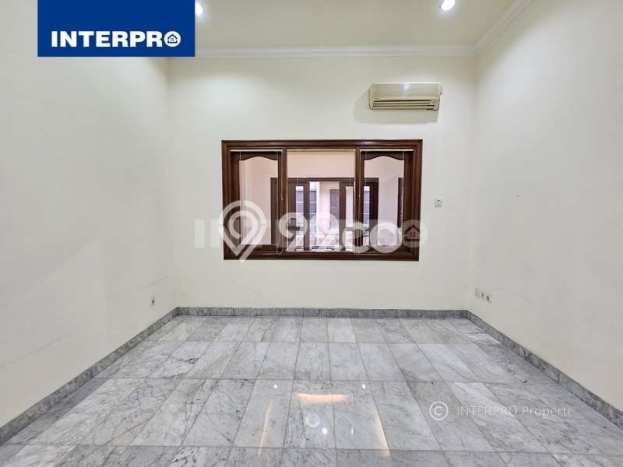 PRIME LOCATION! Rumah di Permata Buana, 4 KT, Lingkungan Strategis, Luas 250m² Bangunan 350m² PRIME LOCATION! Rumah di Permata Buana, 4 KT, Lingkungan Strategis, Luas 250m² Bangunan 350m²