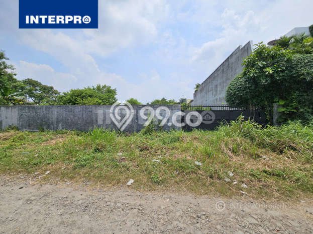 Tanah Dijual Lokasi Strategis di Jakarta Barat dengan Luas 432m2 Tanah Dijual Lokasi Strategis di Jakarta Barat dengan Luas 432m2