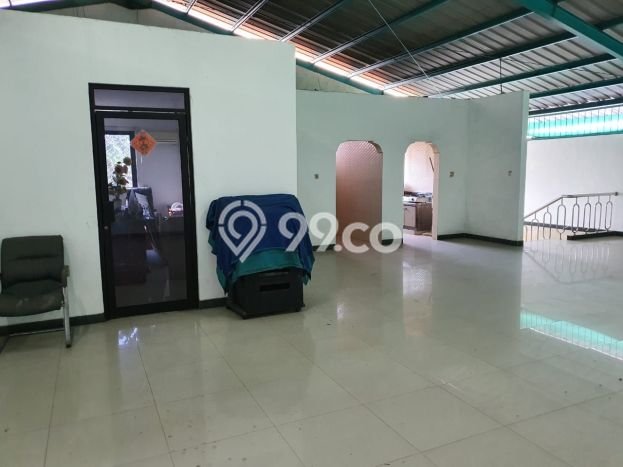 Area Ramai! Gudang Dijual di Tangerang untuk Bisnis Luas Bangunan 1100m2 Area Ramai! Gudang Dijual di Tangerang untuk Bisnis Luas Bangunan 1100m2