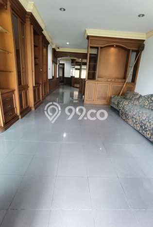 Rumah Elit LB 350m2 Siap Pakai Desain Elegan di Meruya, Jakarta Barat Rumah Elit LB 350m2 Siap Pakai Desain Elegan di Meruya, Jakarta Barat