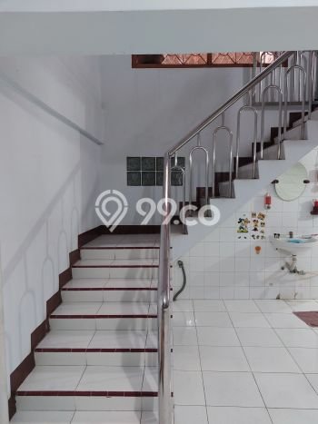 Rumah Mewah LB 195m2 Siap Huni Desain Elegan di Jelambar, Jakarta Barat Rumah Mewah LB 195m2 Siap Huni Desain Elegan di Jelambar, Jakarta Barat