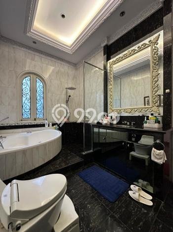 For Sale! Premium House LT 325m2 Desain Elegan di Pantai Indah Kapuk For Sale! Premium House LT 325m2 Desain Elegan di Pantai Indah Kapuk