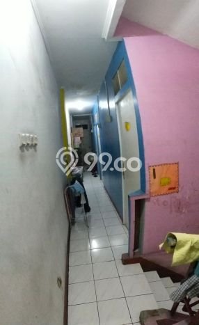 Ruko Disewa di Jakarta Barat dengan LB 198m2 Area Komersial Ramai Ruko Disewa di Jakarta Barat dengan LB 198m2 Area Komersial Ramai